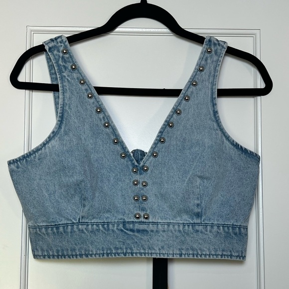 NWT House of Harlow Denim Studded Cropped Top (8) - Picture 2 of 3
